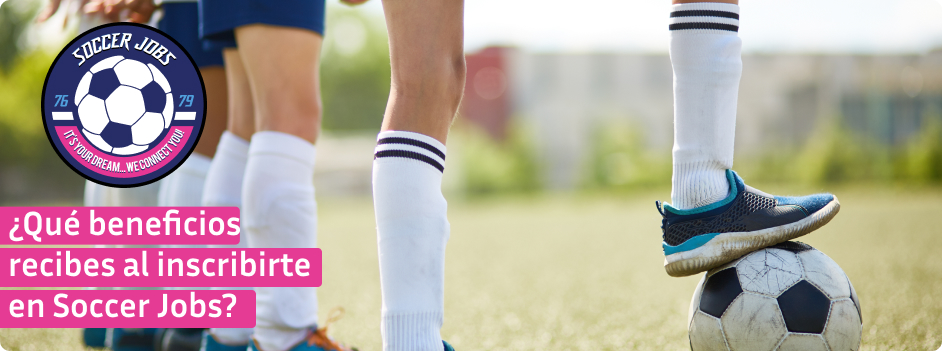 Foto de piernas y un balón