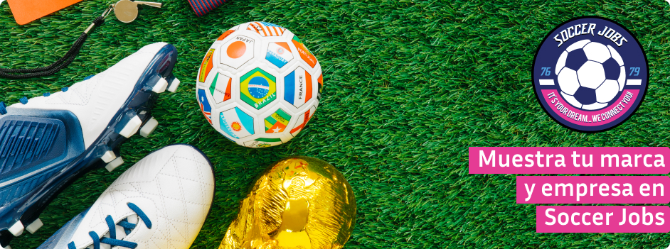 Foto de zapatos, balon y trofeo